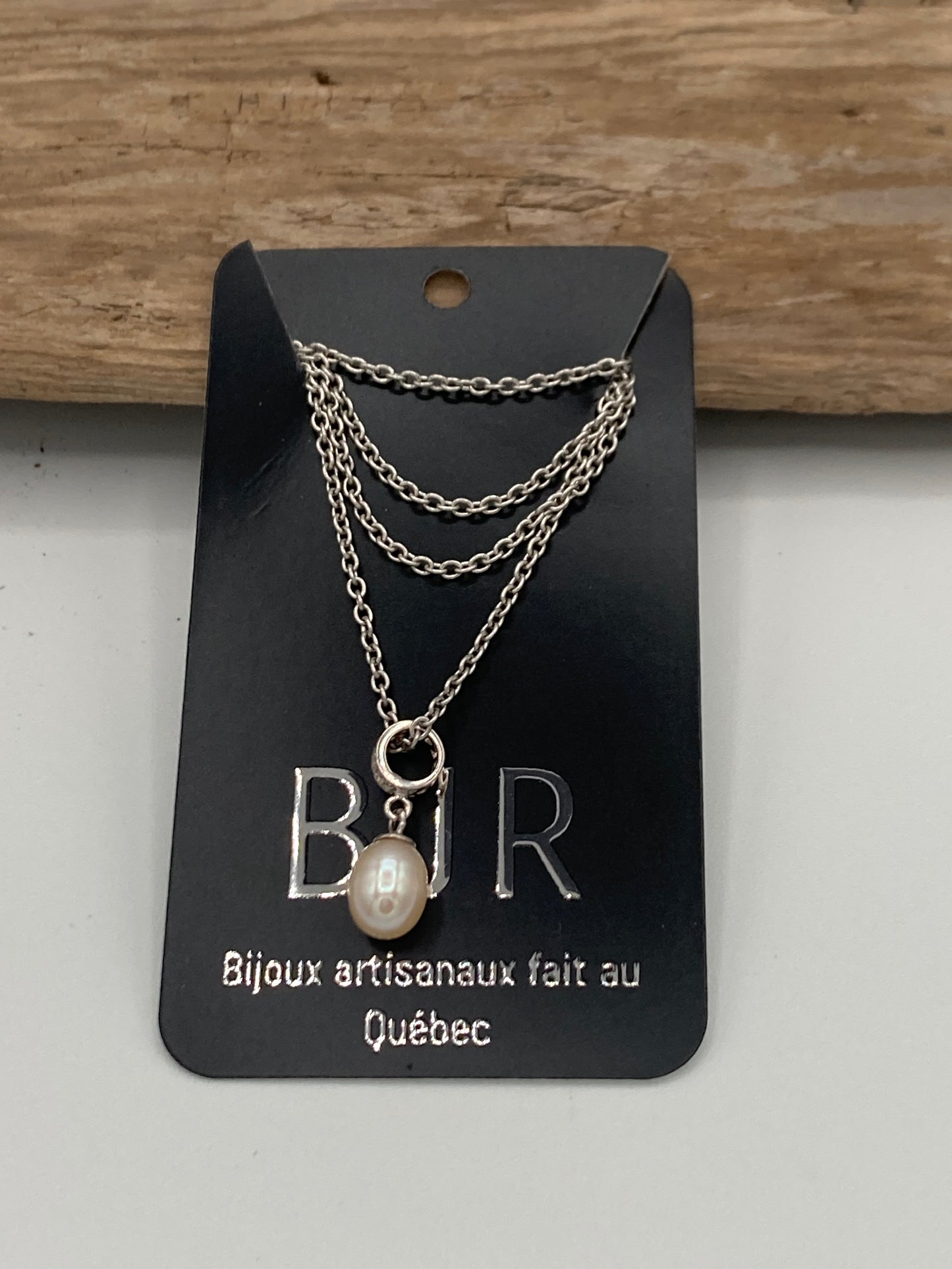 Collier en acier inoxydable avec perle d'eau douce